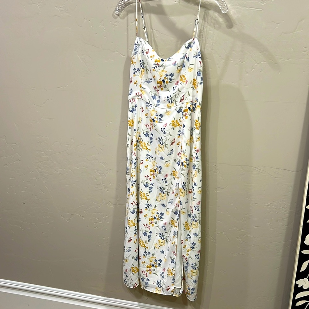 A&F Camile Midi dress in blue red and yellow floral print . Small